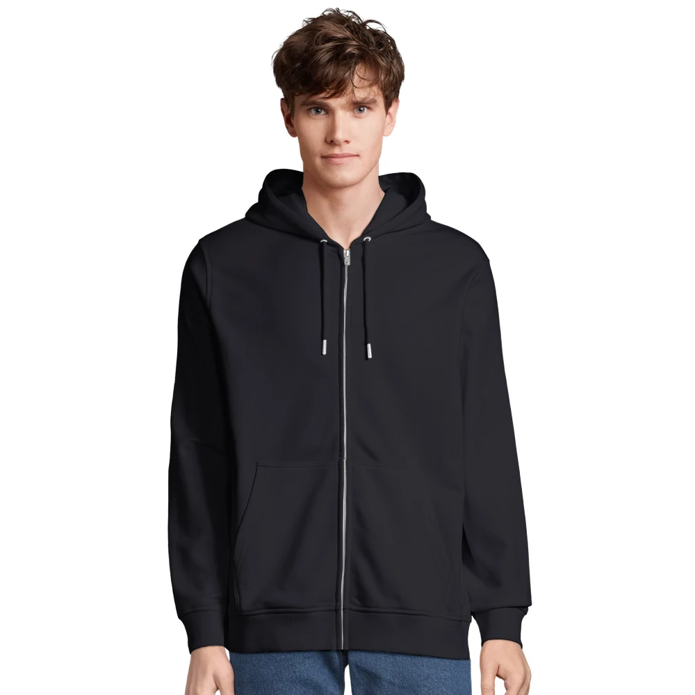 NORE Zip Hoodie i sort – på model