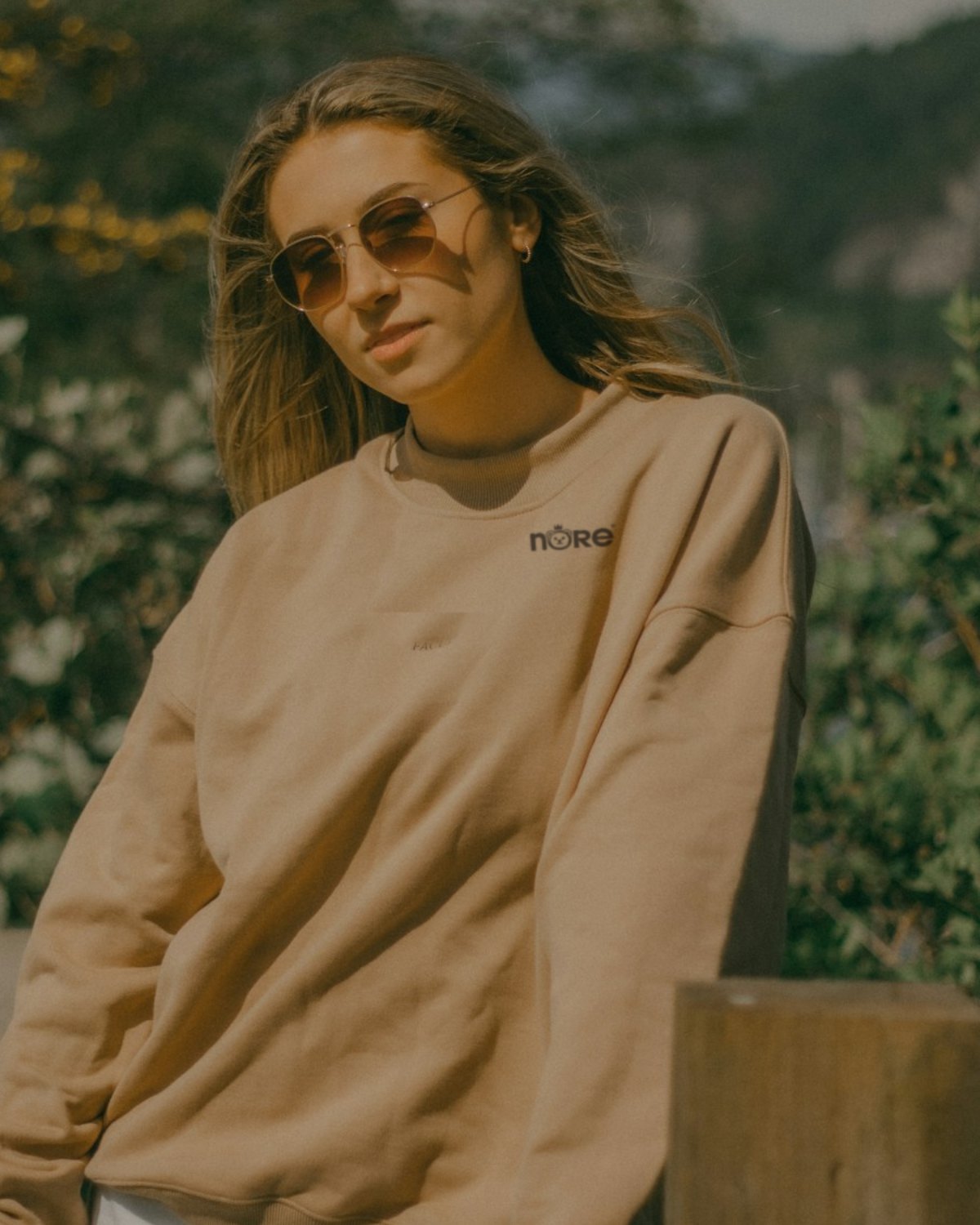 NORE Sæt Sweatshirt & Shorts Sand