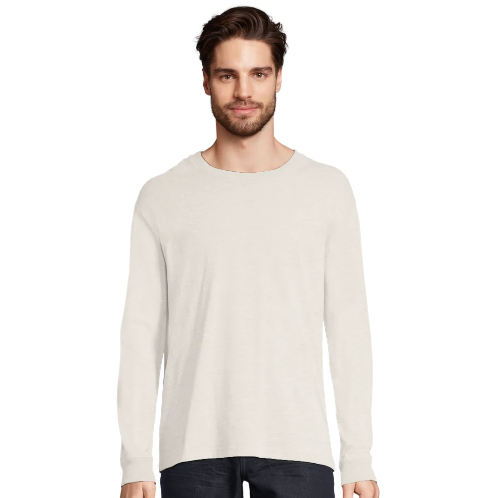 NORE Longsleeve i off-white – på model