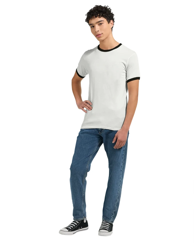 NORE Ringer T-shirt i hvid/sort – på model